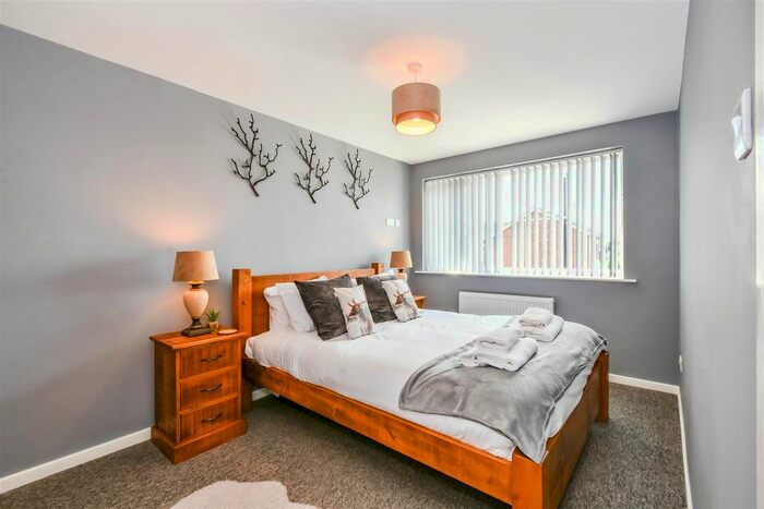 3 Bedroom Property To Rent In Keats Close, York, YO30