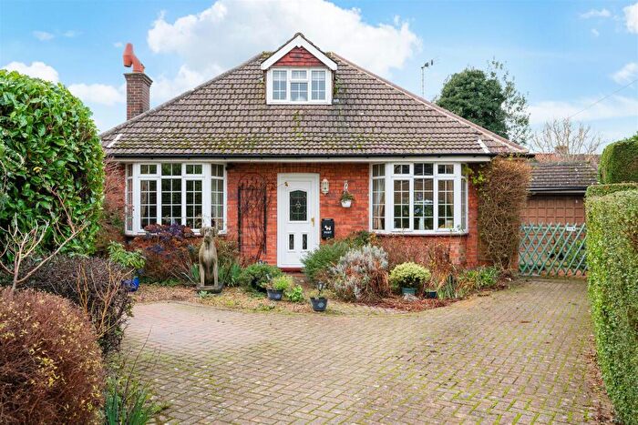 2 Bedroom Detached Bungalow For Sale In Josephine Close, Lower Kingswood, KT20