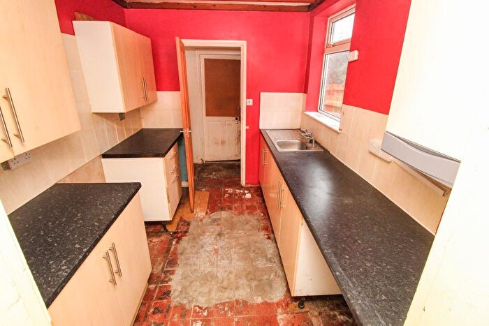 3 Bedroom Terraced House For Sale In Hallam Fields Road, Ilkeston, DE7