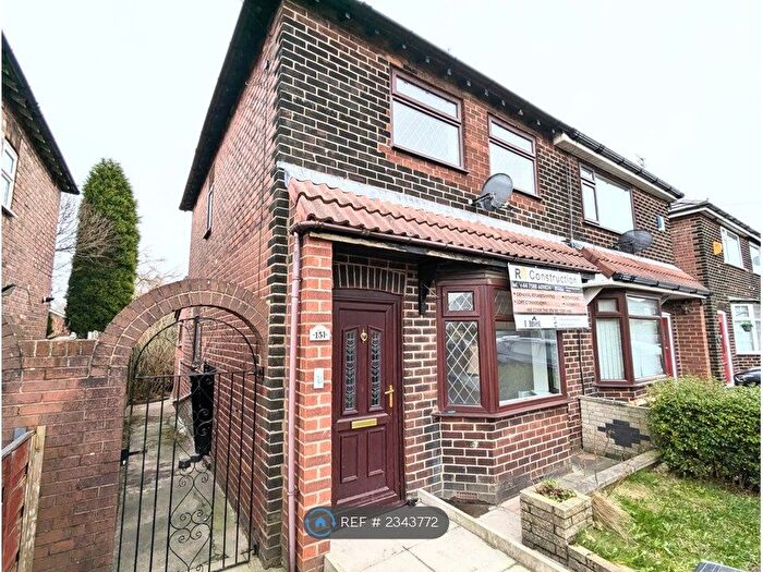 3 Bedroom Semi-Detached House To Rent In Moorfield Avenue, Denton, Manchester, M34