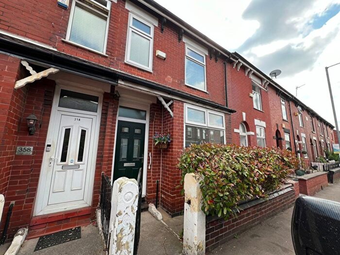 3 Bedroom Terraced House To Rent In Edge Lane, Droylsden, Manchester, M43