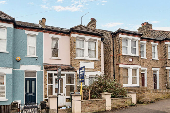 3 Bedroom House For Sale In Trilby Road, London, SE23