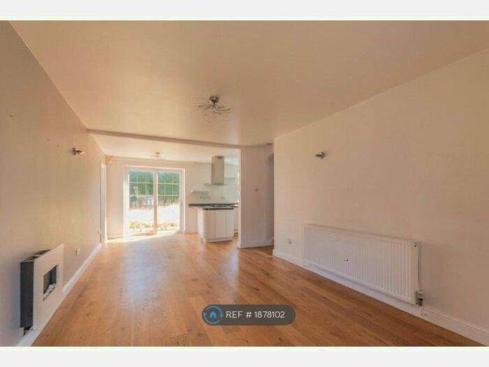 5 Bedroom Detached House To Rent In Farndon Way, Birmingham, B23