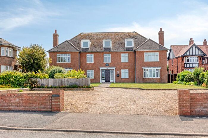 2 Bedroom Flat For Sale In Cliff Parade, Hunstanton, PE36