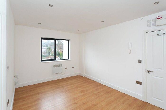 1 Bedroom Flat To Rent In Swan Court, , Hemel Hempstead, HP1