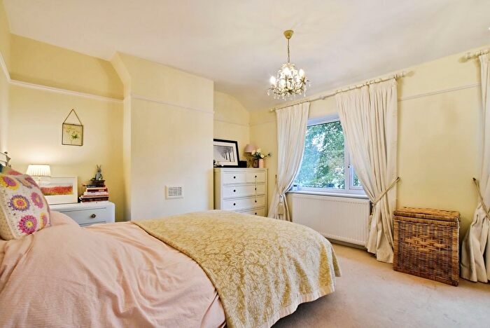 3 Bedroom Terraced House For Sale In The Circuit, Wilmslow, Cheshire, SK9