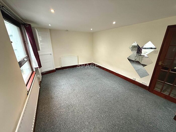 1 Bedroom Studio To Rent In Zinzan Street, Reading, RG1