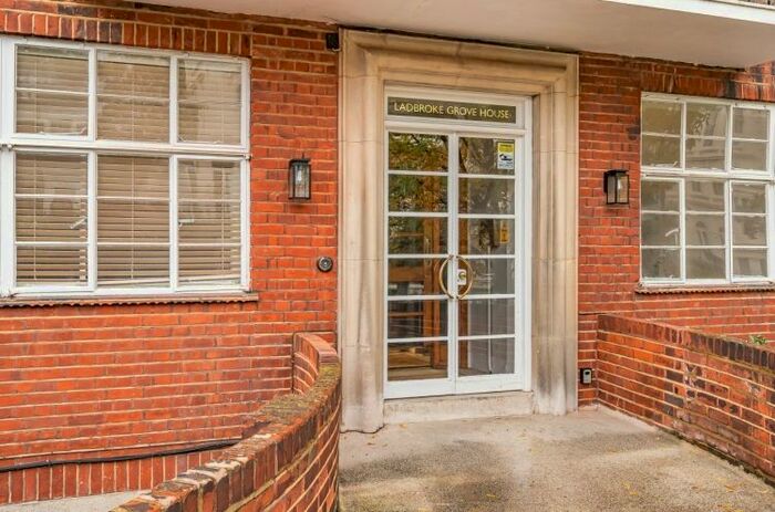 2 Bedroom Flat To Rent In Ladbroke Grove, London, W11