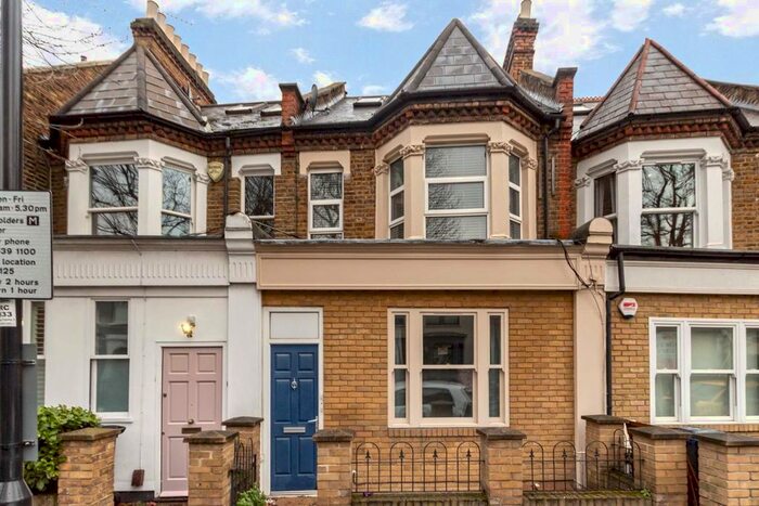 2 Bedroom Flat To Rent In Acton Lane, London, W4