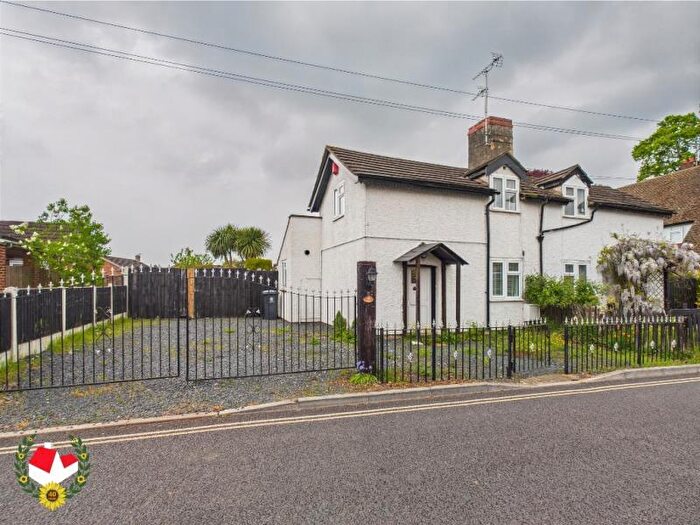 2 Bedroom Cottage To Rent In Rea Lane, Hempsted, GL2