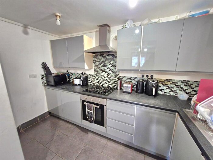 7 Bedroom Detached House To Rent In ** £pppw Excluding Bills ** Rolleston Drive, Nottingham, NG7