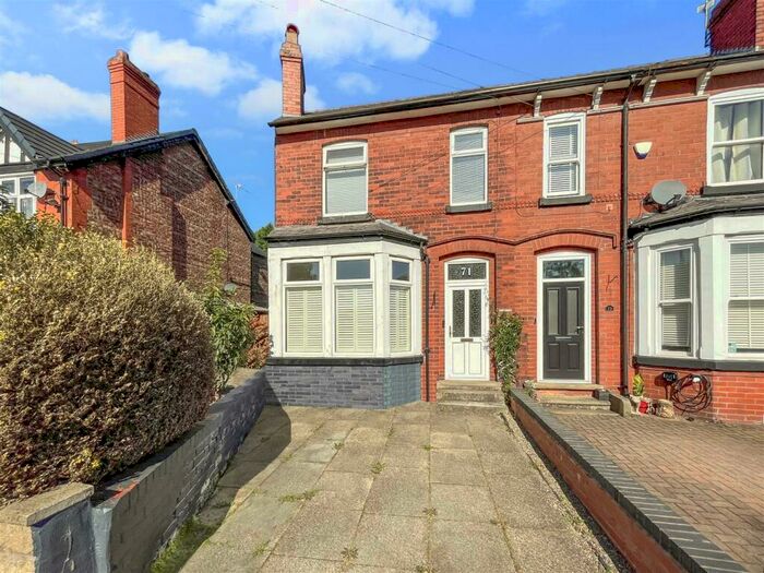 3 Bedroom End Of Terrace House To Rent In Old Hall Road, Sale, M33