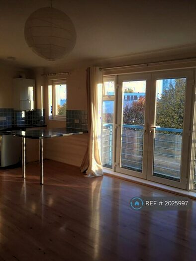 2 Bedroom Flat To Rent In Tudor Street, Exeter, EX4