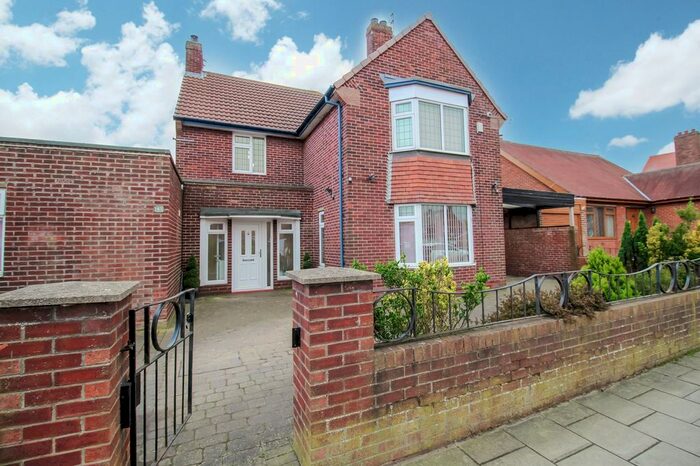 3 Bedroom Detached House To Rent In Kenton Lane, Kenton, Newcastle Upon Tyne NE3