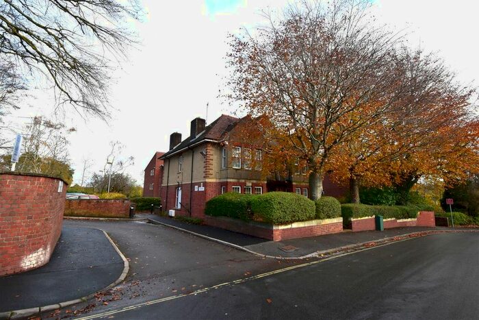 2 Bedroom Flat To Rent In Salisbury Road, St. Annes Park, Bristol, BS4