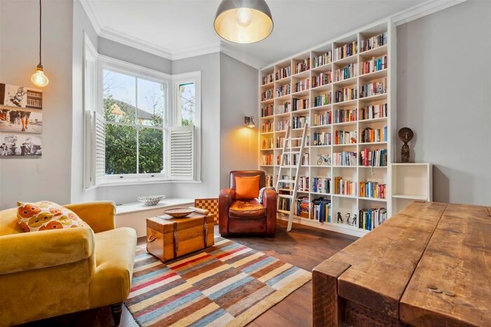 1 Bedroom Flat To Rent In Church Path, London, W4