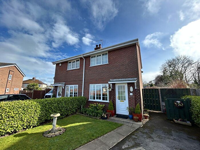 2 Bedroom Semi-Detached House For Sale In Alltwen, Llysfaen, LL29