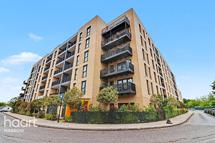 2 Bedroom Apartment For Sale In Westmoreland Road, London, NW9