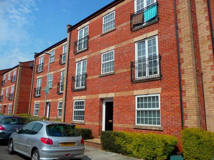 2 Bedroom Flat To Rent In Gray Street, The Mounts, Northampton, NN1