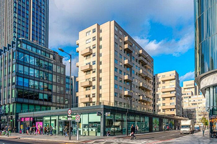 1 Bedroom Flat To Rent In Upper Ground, Upper Ground, SE1