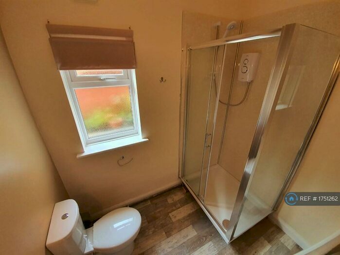 1 Bedroom Flat To Rent In Station Rd, Kenilworth, CV8