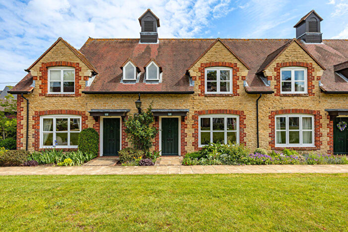 Detached House For Sale In Marlborough Lane, Faringdon, SN7