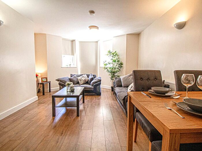 2 Bedroom Apartment To Rent In Apt, East Parade #, HG1