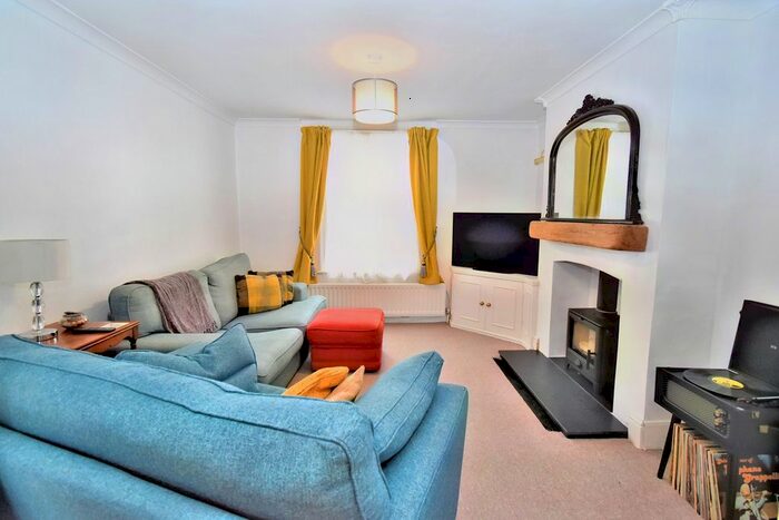 2 Bedroom Semi-Detached House To Rent In Queen Street, Ashford, TN23