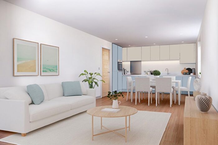 2 Bedroom Flat For Sale In Hulham Road, Exmouth, EX8