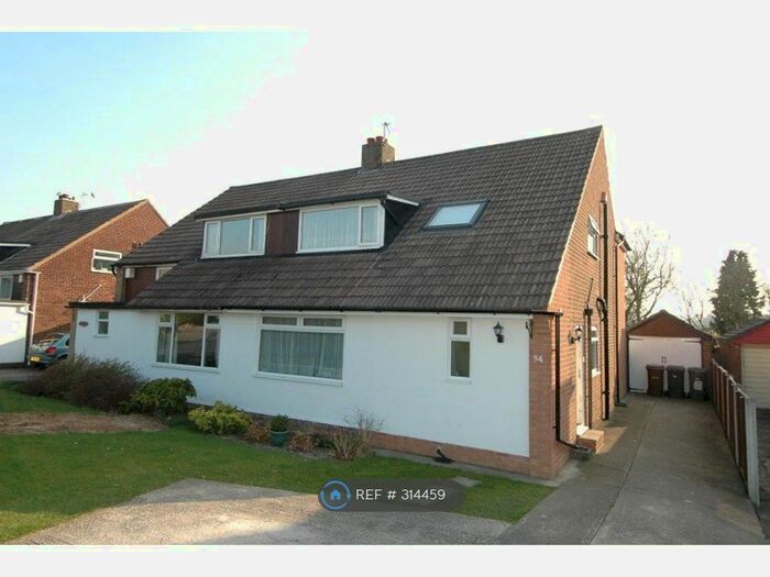 3 Bedroom Semi-Detached House To Rent In High Ash Mount, Leeds, LS17