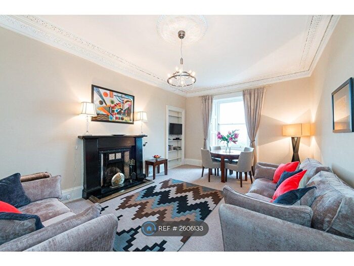 2 Bedroom Flat To Rent In Royal Crescent, Edinburgh, EH3