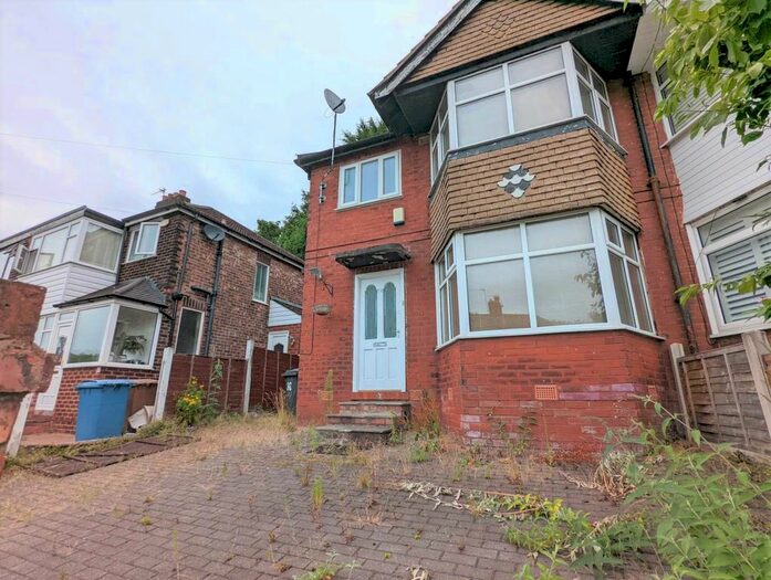 3 Bedroom Semi-Detached House To Rent In Castlewood Road, Salford, M7