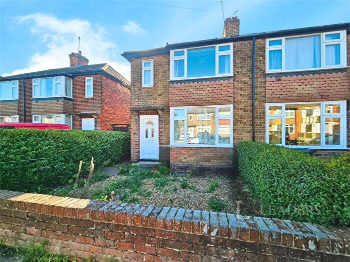 3 Bedroom Semi-Detached House For Sale In Conway Avenue, Borrowash, Derby, DE72