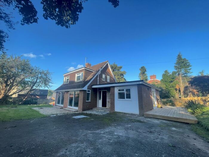 5 Bedroom House To Rent In Harts Lane, Exeter, EX1