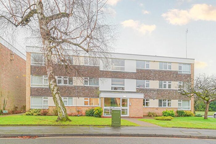2 Bedroom Apartment For Sale In Hampton Lane, Solihull, B91