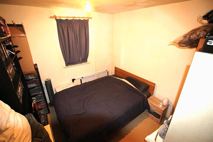 1 Bedroom Flat To Rent In Elm Grove, Southsea, Hants, PO5