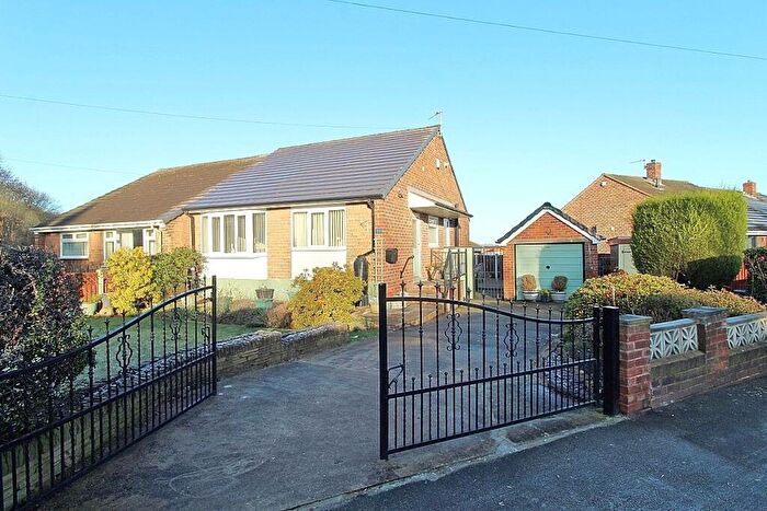 2 Bedroom Bungalow For Sale In Derwent Crescent, Brinsworth, Rotherham, S60