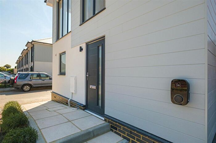 2 Bedroom End Of Terrace House For Sale In Suffolk Avenue, Westgate On Sea, CT8