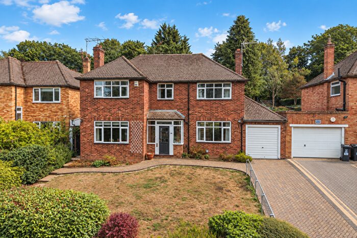 4 Bedroom Detached House For Sale In Hempstead Road, Watford, Hertfordshire, WD17
