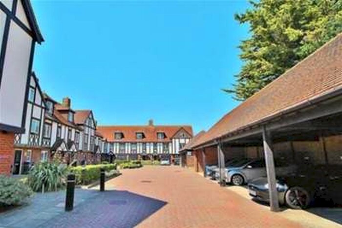 4 Bedroom Town House To Rent In Offington Lane, Worthing, BN14