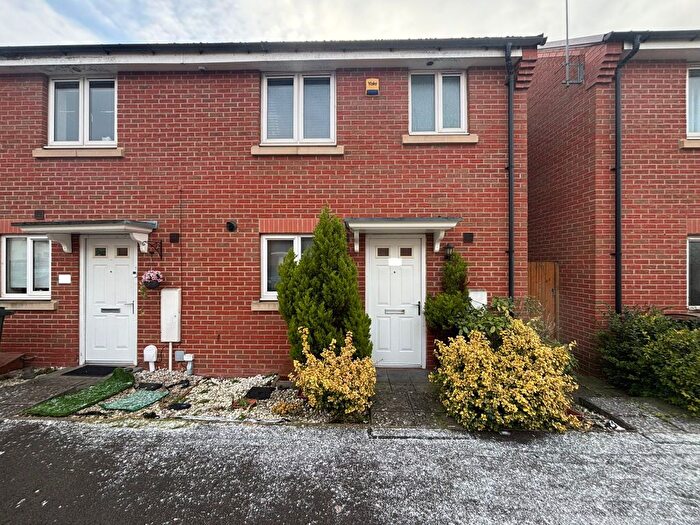 3 Bedroom Semi Detached House To Rent In Grenadier Drive, Coventry, CV3