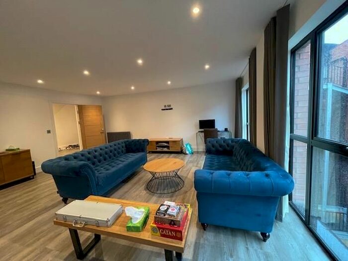 4 Bedroom Flat To Rent In Tenby Street North, Hockley, Birmingham, B1