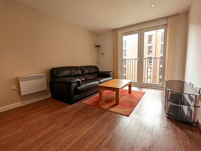 3 Bedroom Flat To Rent In Alto, Block C, Sillivan Way, M3