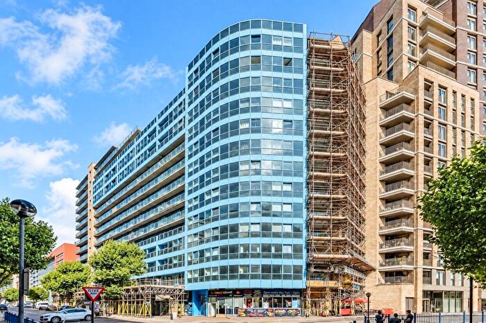 2 Bedroom Flat To Rent In Western Gateway, Westgate Apartments, E16