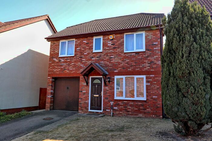 4 Bedroom Detached House For Sale In Tideswell Close, Braintree, Essex, CM7