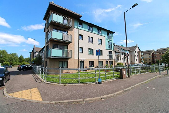 2 Bedroom Flat To Rent In Harvesters Way, Edinburgh, EH14