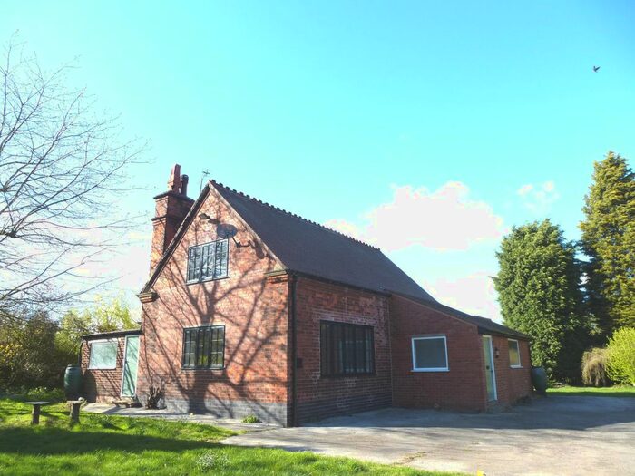 2 Bedroom Property To Rent In Great North Road, Nr Bawtry, Doncaster, DN10