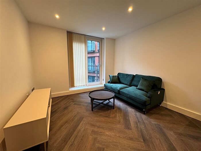 1 Bedroom Property To Rent In Praed Street, London, W2