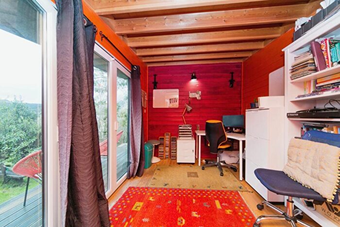 3 Bedroom Detached House For Sale In Cilfodan, Bethesda, Bangor, Gwynedd, LL57