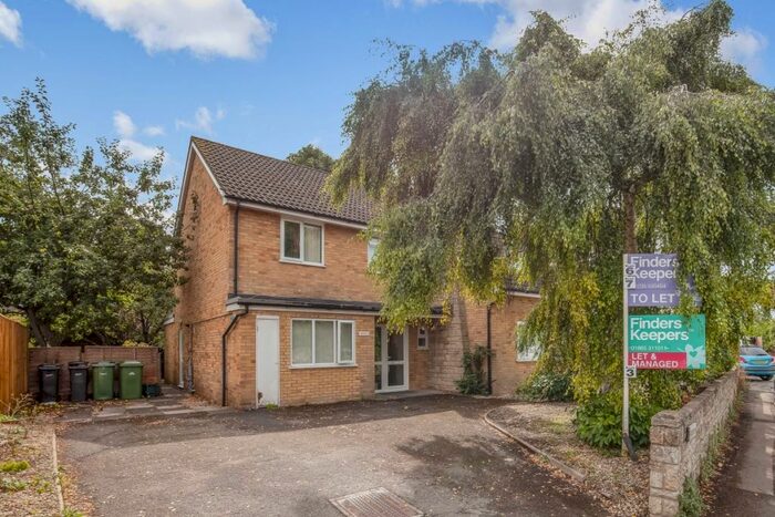 Studio To Rent In Cemetery Road, Abingdon, OX14